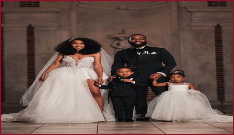 7 Celebrity Couple Who Are Gifted With Twin Children!