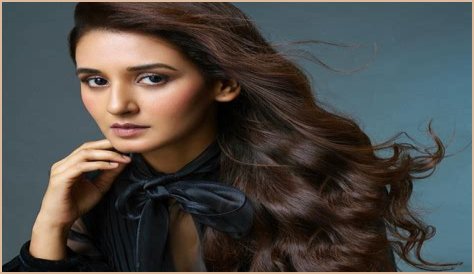 Shakti Mohan  Bio (Wiki) 
